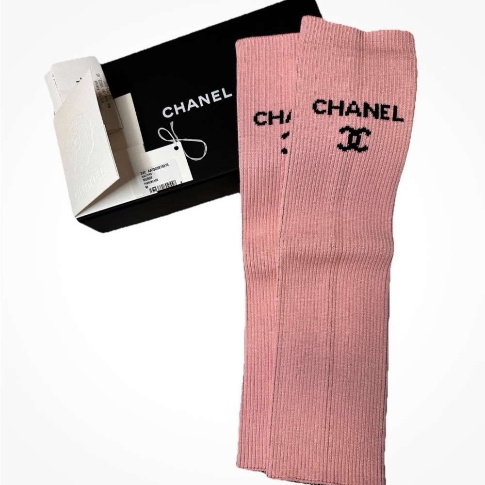 NEW CHANEL 24C Pink Leg Warmers🌸Black embroidered CHANEL logo. FULL SET - Picture 6 of 9
